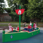 Play Boat