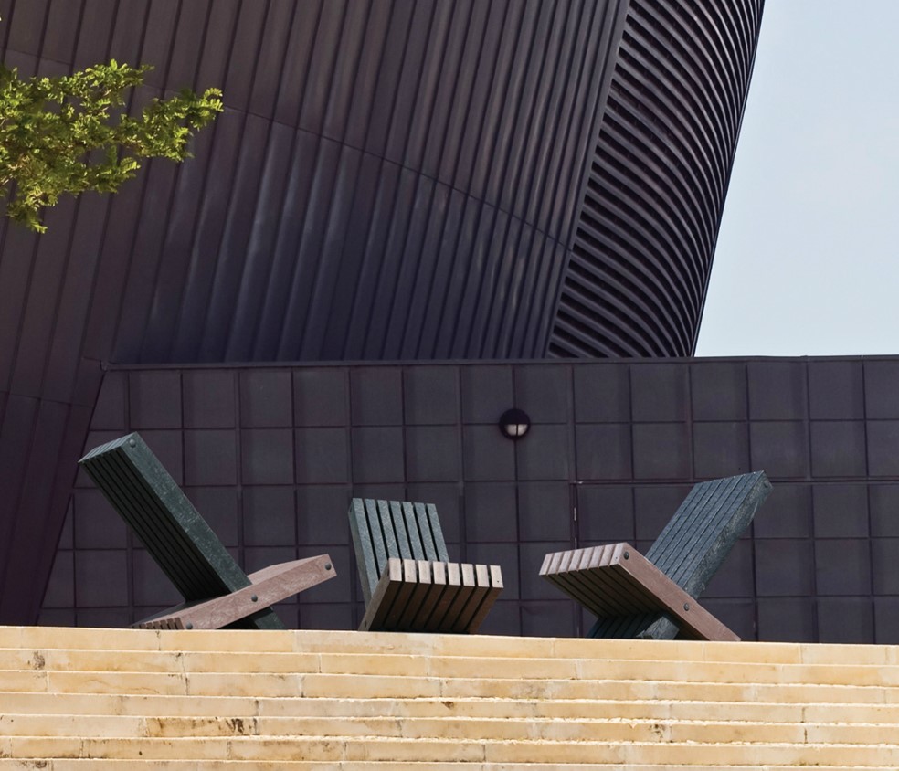 Atlantic Seating outdoors